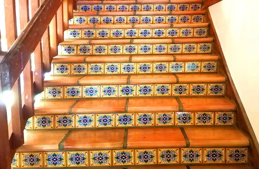 Mexican tile professional scintillation with decorative saltillo results